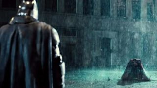 Batman v Superman: Dawn of Justice ปล่อยตัวอย่างแรกออกมาเรียกน้ำย่อย