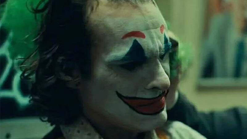 ท็อดด์ ฟิลลิปส์ ยืนยันแล้วว่า Joker ของเขาไม่เกี่ยวข้องกับจักรวาลหนัง DC
