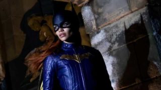 ไอวอรี่ อควิโน แสดงใน Batgirl ภาพยนตร์ DC Comics